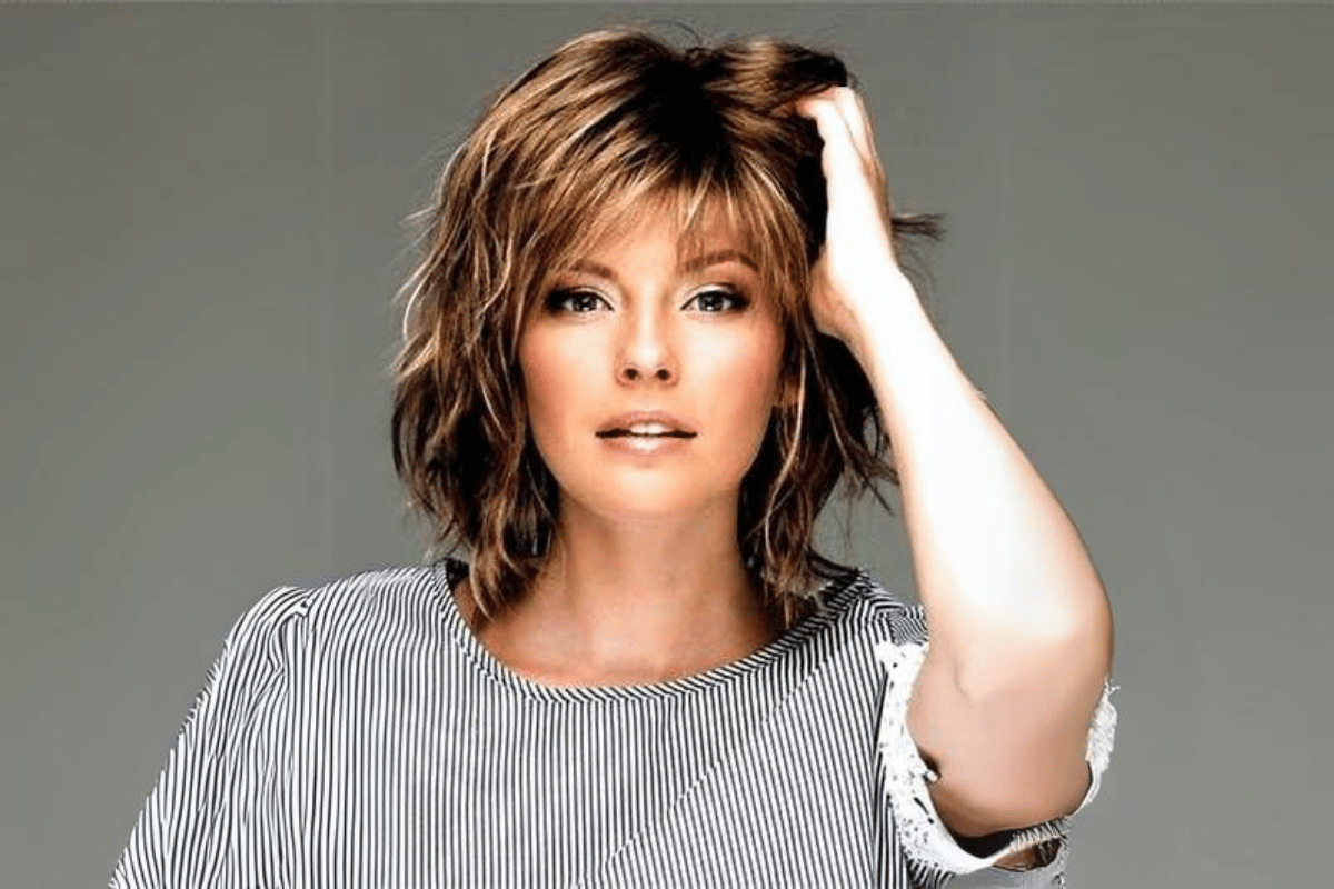 hairstyles for women over 60 with bangs