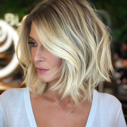 What Short Hairstyles are Ideal for Women Over 40?