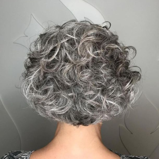 What are Some Trendy Curly Bob Hairstyles?