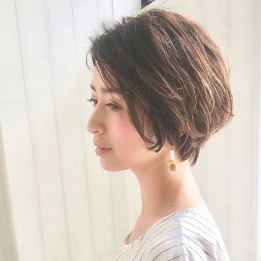 short haircuts for older women 