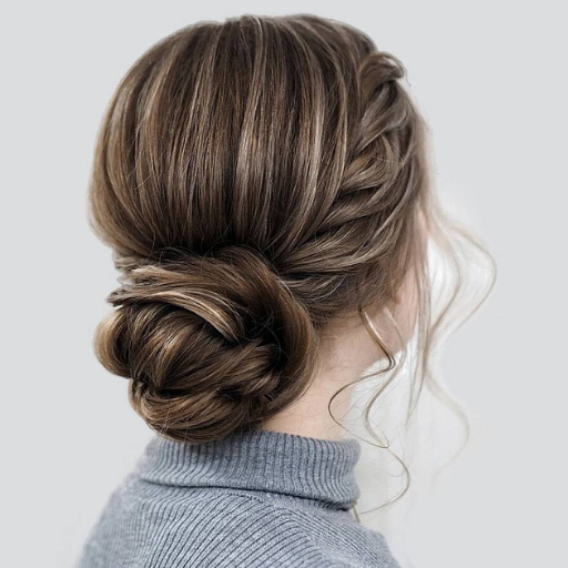 How to Master the Art of the Perfect Ponytail?