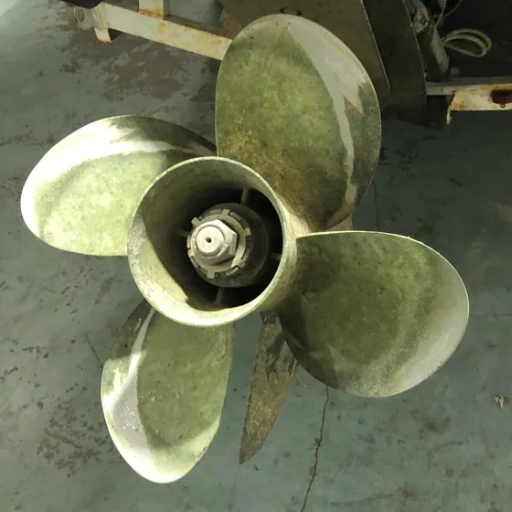 How Does Propeller Material Affect Cleaning?