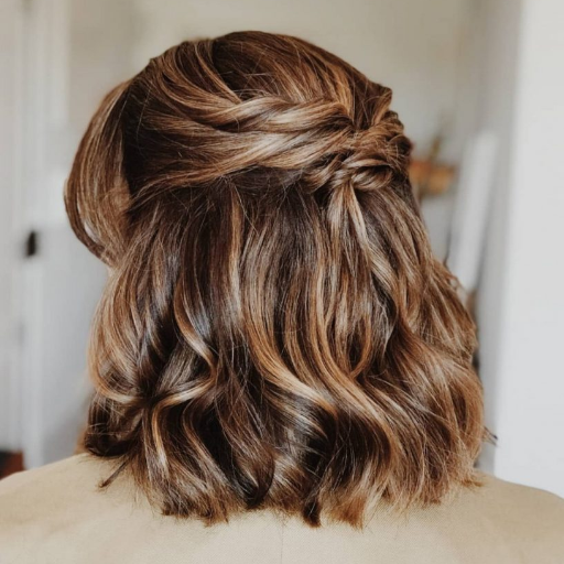 How Can Short Hair Be Styled for a Bridesmaid