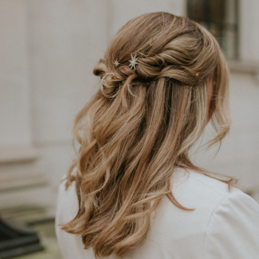 How to Choose Bridesmaid Hairstyles for Medium Hair