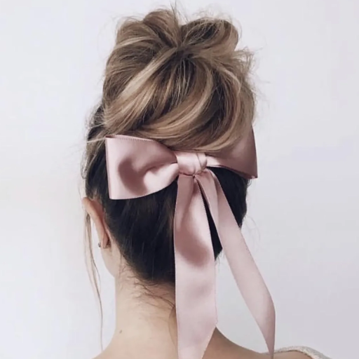 How to Choose the Right Bow for Your Hair Type