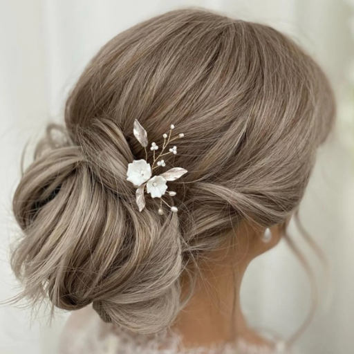 How to Choose the Right Bridesmaid Hairstyles for Your Wedding