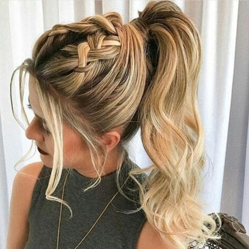 What Are the Best Ponytail Styles for Graduation Hairstyles