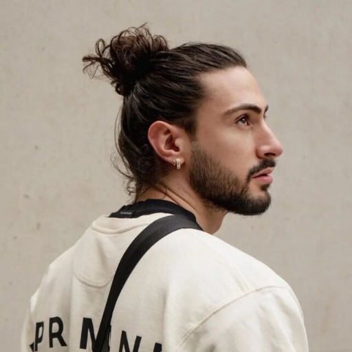 How to Choose the Right Man Bun Hairstyles for Your Hair Type?