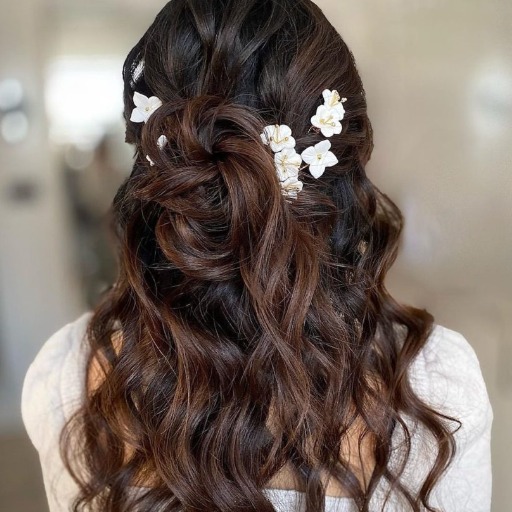 What Are Some Bridal Hair Comb Ideas for Half Up Half Down Styles?