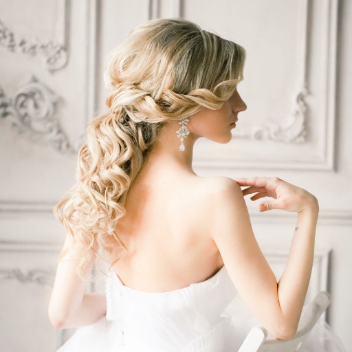 What Are half up half down hairstyles wedding?